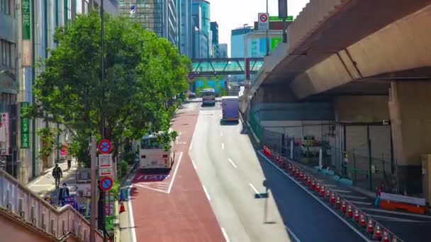 Een tijdspanne van de file bij de stedelijke stad in Shibuya zoom — Stockvideo