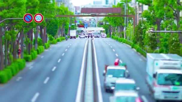 En timelapse av miniatyr trafikstockning på avenyn dagtid i centrum tiltshift lutning — Stockvideo