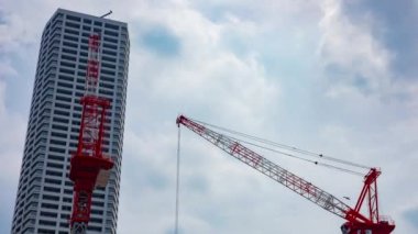 Shinjuku 'da yapım aşamasındaki vinç zaman çizelgesi.