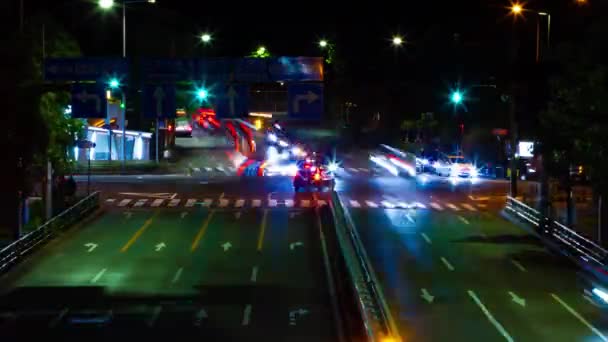 Une nuit intemporelle d'embouteillage dans la rue de la ville à Aoyama long shot — Video