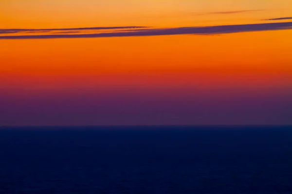 Sonnenuntergang am panoramischen Ozean am Mineyama-Vorgebirge in Amami oshima Kagoshima — Stockfoto