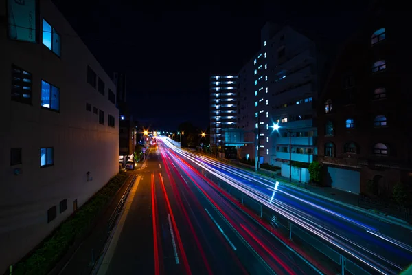 Uma noite no centro da rua em Tóquio tiro largo — Fotografia de Stock