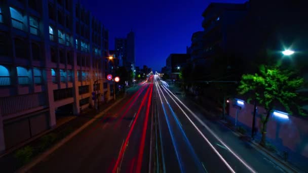 Nocny timelapse śródmieścia ulica w Tokio szeroki strzał — Wideo stockowe