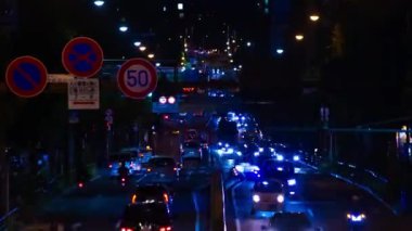 Tokyo 'nun şehir merkezindeki caddenin zaman çizelgesi.