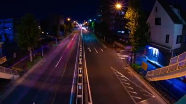 Tokyo 'da şehir merkezindeki bir caddenin zaman çizelgesi.