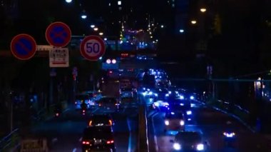 Tokyo 'da şehir merkezindeki caddenin zaman çizelgesi.