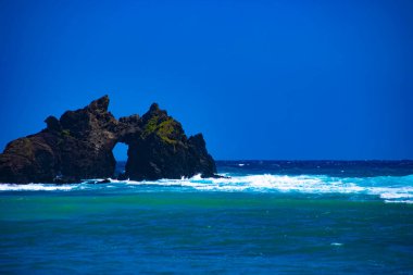 Amami oshima Kagoshima mavi okyanusta Turusu kaya uçurum