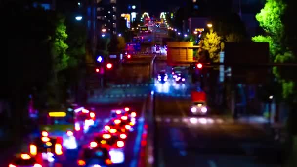 Ein nächtlicher Zeitraffer der Miniatur-Innenstadt-Straße in Tokio — Stockvideo