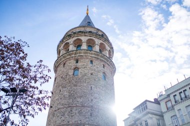 Mavi gökyüzü arkaplanından minareler ve kubbeler, İstanbul, Türkiye