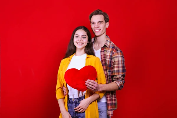 Happy Valentine Day Concept Couple Love Holding Velvet Heart Shaped — Stock Photo, Image