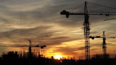 bouw kranenİnşaat vinçleri