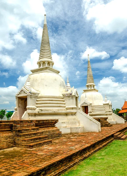 Old pagoda on blue sky background — Stock Photo, Image