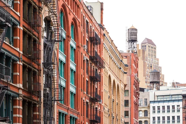 Блок зданий в Soho Manhattan, Нью-Йорк — стоковое фото