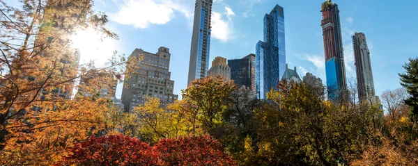 Pôr Sol Atrás Horizonte Nova York Com Edifícios Manhattan Emoldurados — Fotografia de Stock