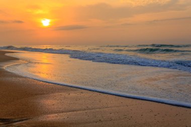Cape Coast, Gana 'da bir sahil. Sabah...