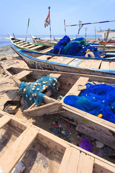 Traditionelles Holzboot Ghanaischen Stil Strand — Stockfoto
