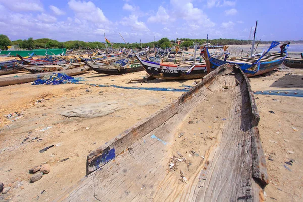 Tradiční Ghanský Styl Dřevěné Lodi Pláži — Stock fotografie