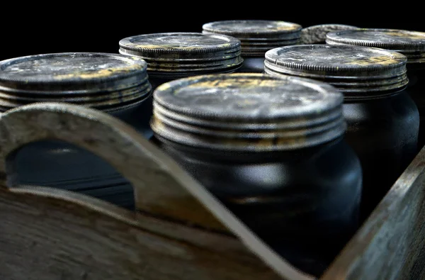 Pots à whisky dans une caisse — Photo