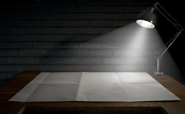 Винтажный стол и ламп — стоковое фото