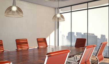 Gün ışığında bir çatı katında, bordo renkli sandalyelerle çevrili bir toplantı masasının içi.