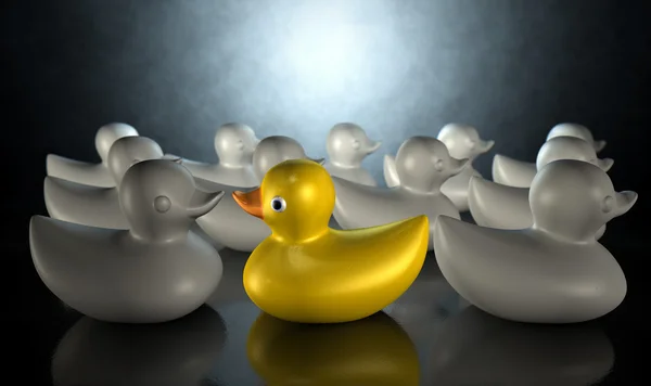 Rubber duck tegen de stroom — Stockfoto