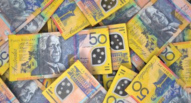 Dağınık banknot kazık