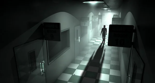 Eine gespenstische Gestalt wirft einen langen Schatten auf die Mitte einer schwach beleuchteten Passage einer heruntergekommenen Anstalt — Stockbild Irrenanstalt mit Geisterfigur — Stockfoto