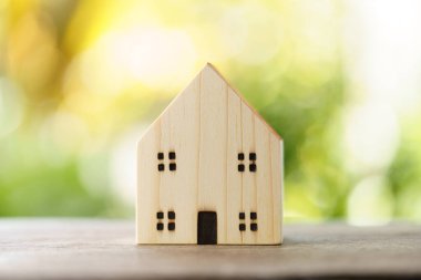 Model ev modeli. Arka plan iş konsepti ve metin veya tasarım için kopyalama alanı ile emlak konsepti olarak kullanılıyor.