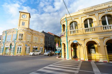 Phuket, Tayland 'daki Phuket Eski Şehir Bölgesi' nde Sino Portekiz Binası mimarisi olan eski bir şehir..