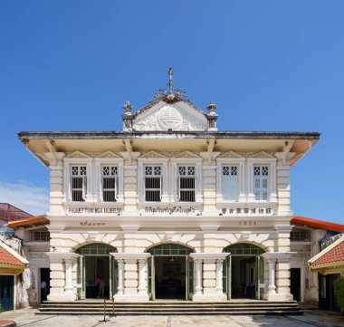 Phuket, Tayland 'daki Phuket Eski Şehir Bölgesi' nde Sino Portekiz Binası mimarisi olan eski bir şehir..