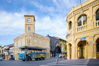 Phuket, Tayland 'daki Phuket Eski Şehir Bölgesi' nde Sino Portekiz Binası mimarisi olan eski bir şehir..