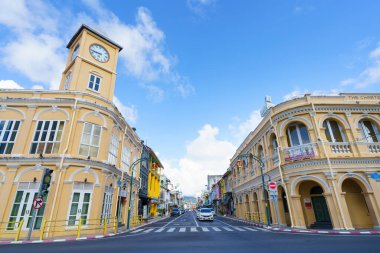 Phuket, Tayland 'daki Phuket Eski Şehir Bölgesi' nde Sino Portekiz Binası mimarisi olan eski bir şehir..