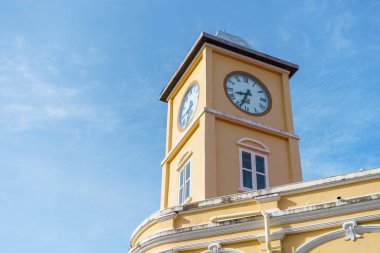 Phuket, Tayland - 27 Haziran 2021: Phuket eski şehir Phuket, Tayland 'da Sino Portekiz Binası mimarisi ile Phuket eski kasaba.