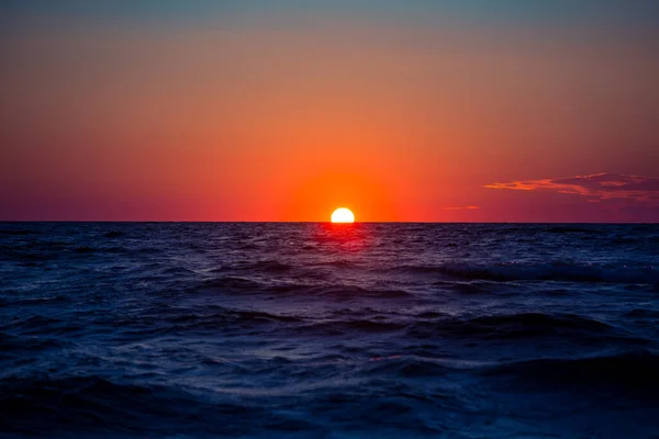 Una Hermosa Puesta Sol Playa Del Mar Báltico Paisajes Costeros — Foto de Stock