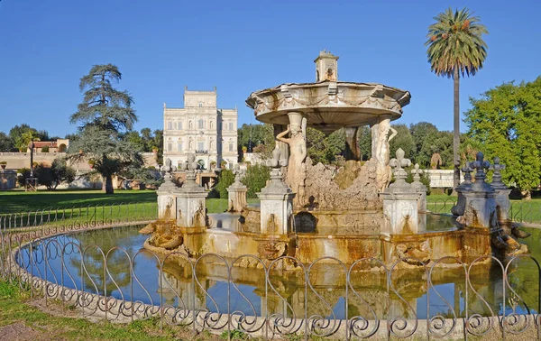 Villa pamphili i renesansowa fontanna w Rzym, Włochy — Zdjęcie stockowe