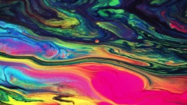 Akışkan sanat çizimi videosu, akışkan efektli moda akryl dokusu. Sıvı boya arka planda sıçrama ve girdapla karışımı. Pembe, yeşil ve mavi taşan renklerle ayrıntılı arkaplan hareketi.