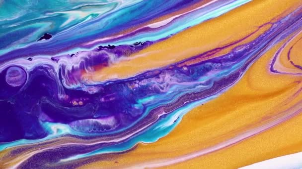 流畅的艺术绘画视频,现代丙烯酸质感流线型效果.液体油漆把艺术品与飞溅和涡旋混合在一起.详细的背景运动，金色、蓝色和碧绿的色彩溢满全身. — 图库视频影像