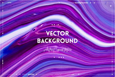 Sıvı sanat dokusu. Soyut kıvrımlı boya efektli bir arka plan. Akıp sıçrayan akrilik bir resim. Baner veya duvar kâğıdı için karışık boyalar. Mor, mavi ve beyaz taşan renkler.