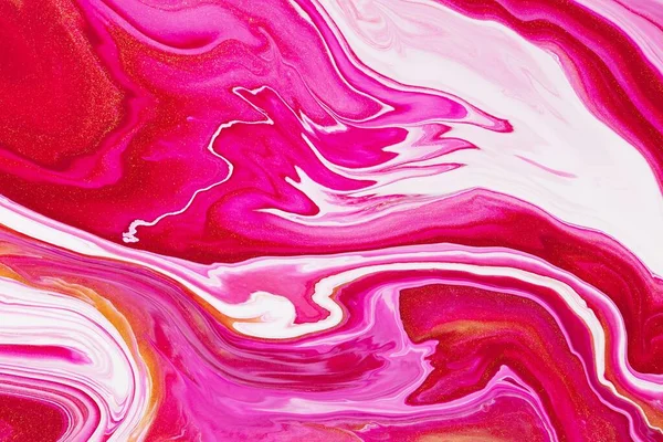 Fluid art texture. Abstract backdrop with swirling paint effect. Liquid acrylic artwork that flows and splashes. Mixed paints for background or poster. Golden, white and red overflowing colors. — Stock Photo, Image