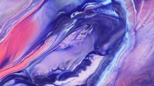 Fluid Art Zeichnung Video, trendige Acryl-Textur mit fließenden Effekt. Flüssige Farbmischung Hintergrund mit Spritzer und Wirbel. Detaillierte Hintergrundbewegung mit überfließenden Farben in Korallen-, Blau- und Marineblau. — Stockvideo