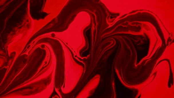 Akışkan resim videosu, akışkan efektli modern akryl dokusu. Sıvı boya, sıçrama ve girdapla karıştırılmış sanat eserleri. Kırmızı, siyah ve turuncu renkli ayrıntılı arkaplan hareketi. — Stok video