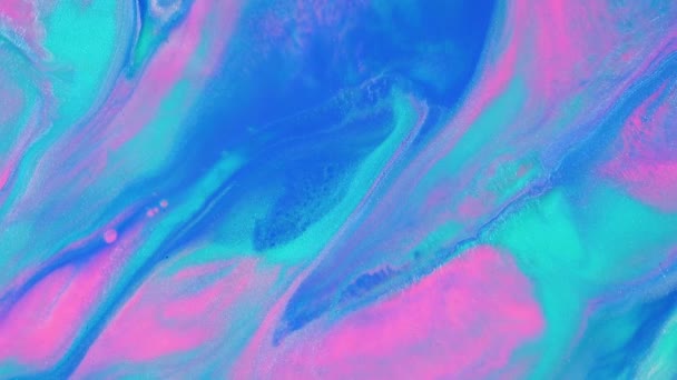 流体芸術の描画ビデオ、カラフルな波とトレンディーなアクリルテクスチャ。液体塗料スプラッシュや渦とアートワークを混合。青、ターコイズ、ピンクのあふれる色で詳細な背景の動き. — ストック動画