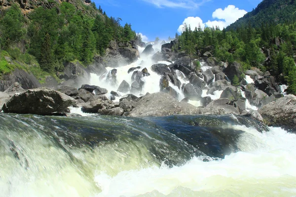 High Mountain Waterfall Uchar Altai Flows Powerful Stream Water Huge — Stock Photo, Image