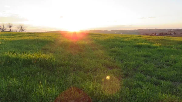 Gün batımı, günbatımının renkleri hiç şüphesiz yoğundur, özellikle doğada fotoğraflandığında.
