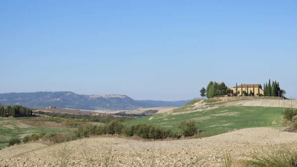 Güzel manzara, bu manzaralar doğal ve kırsal Toskana manzaraları arasındaki güzelliğin bir karışımı.