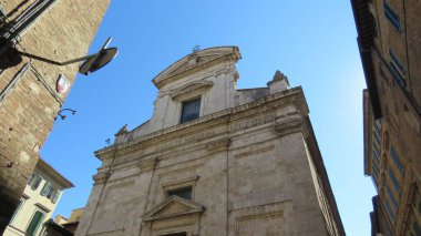 Tarihsel Detaylar, en eski ülkelerin tarihle ve kültürümüzle ilgili antik detaylarla dolu harika mimarileri var. 