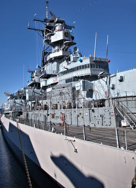 Struny Sznurki Świątecznych Lampek Pokładzie Uss Wisconsin — Zdjęcie stockowe