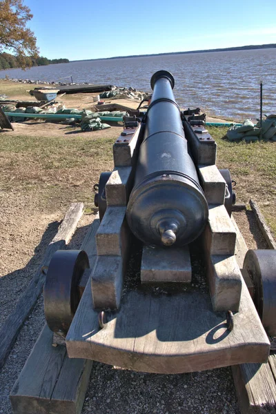 Canhão Histórico Colônia Jamestown Apontou Para Ameaça Água — Fotografia de Stock