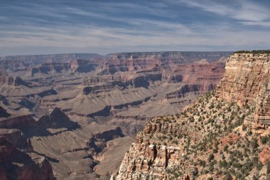 Hudu dolu depresyon Rim Trail yürüyüş yolunun altında yatıyor..