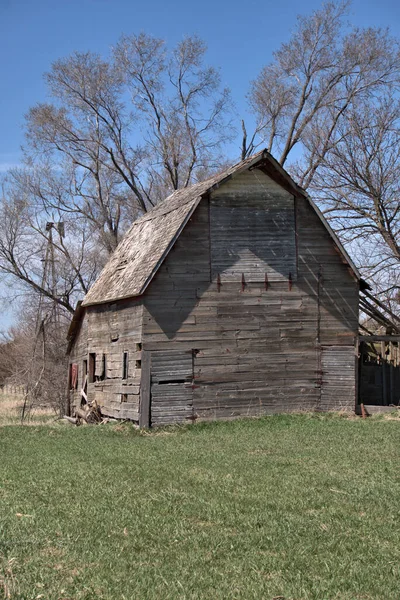 Toute Ancienne Grange Bois Avec Une Immense Porte Mezzanine Avec — Photo